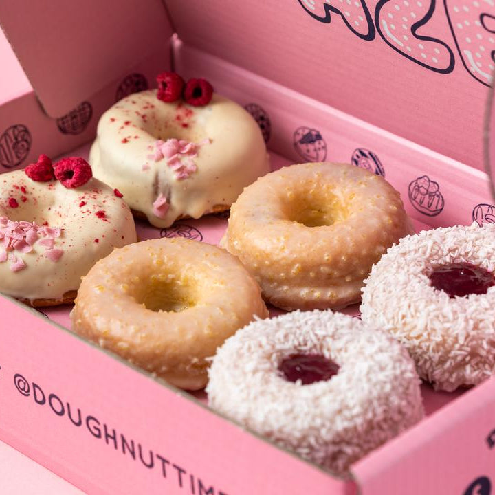 "Baked Afternoon Tea" gluten-friendly cake doughnut gift box