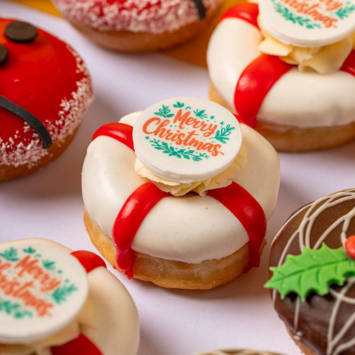 60 Christmas mini doughnuts gift box