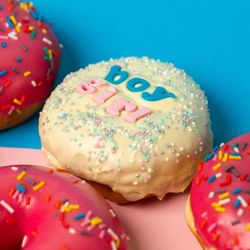 Gender Reveal Doughnut gift box (vegan)