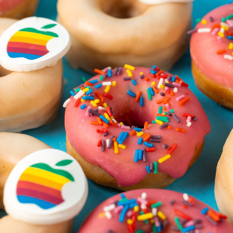 Custom Brandbox XL - 60 Mini-Donuts mit Logo und Firmenfarben