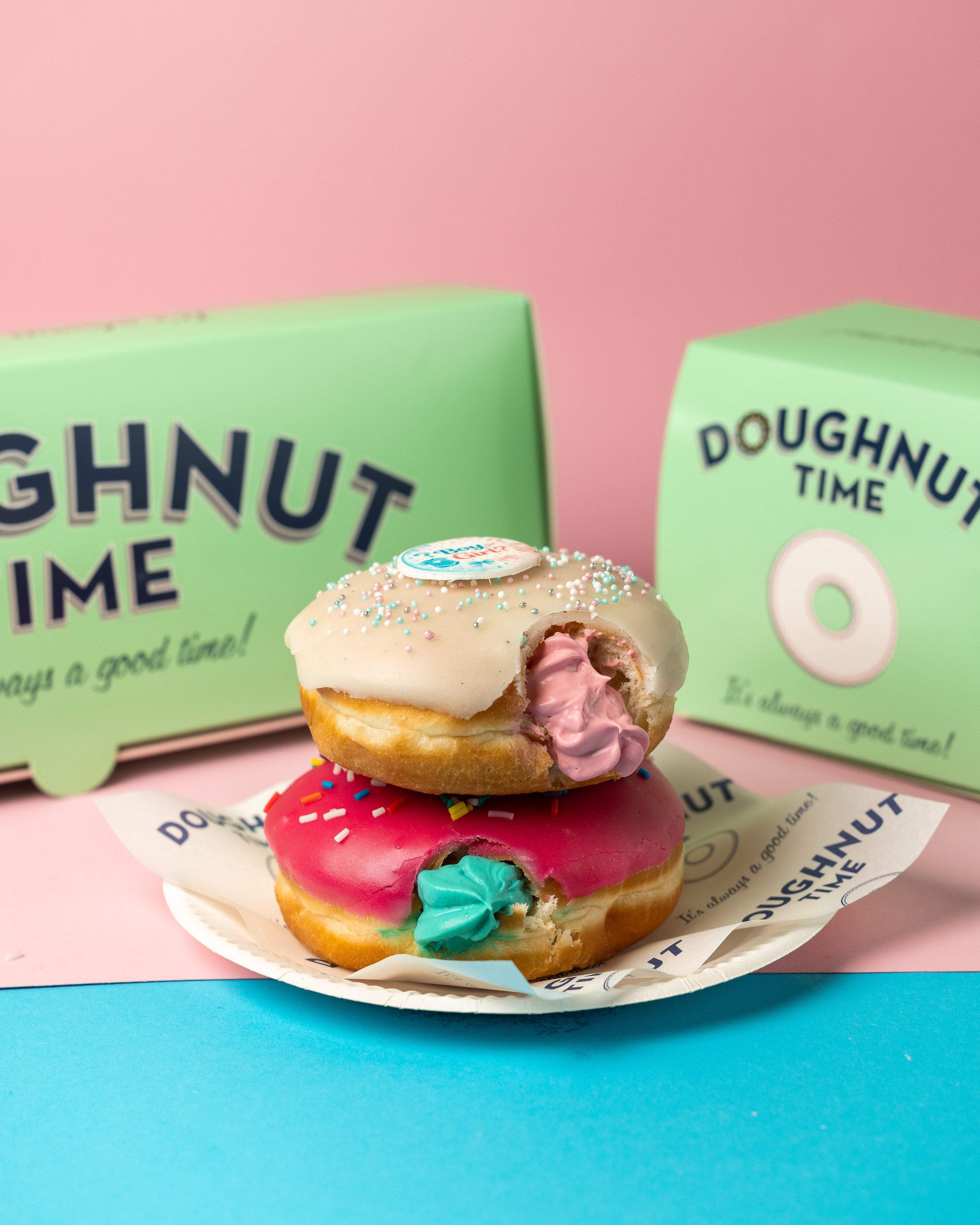 Gender Reveal Doughnut gift box (vegan)