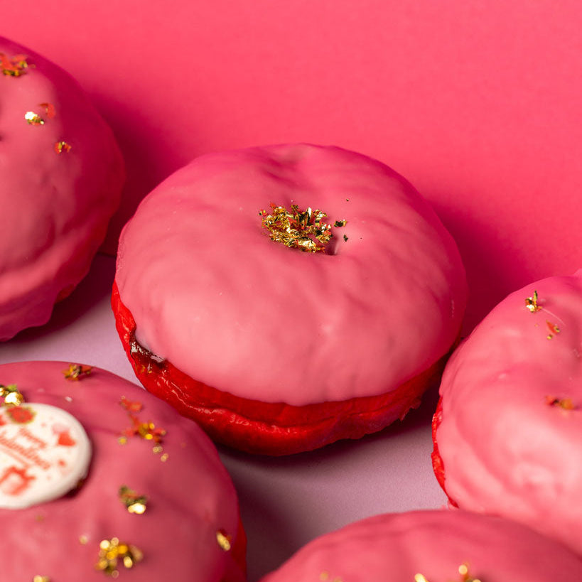 “Velvet Valentine” doughnut gift box (VG)