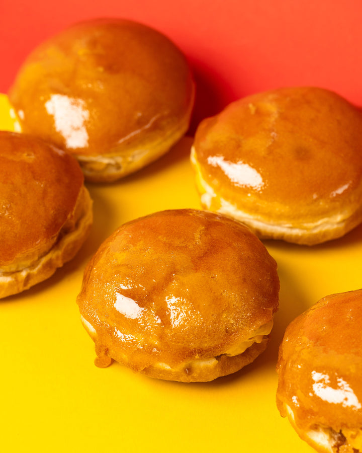 "Crème brûlée" vegan doughnut gift box