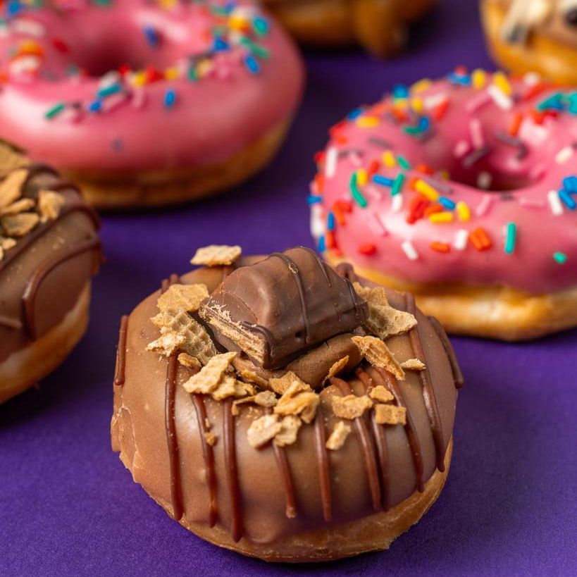 "Wonka's Favorites" mini donut gift box