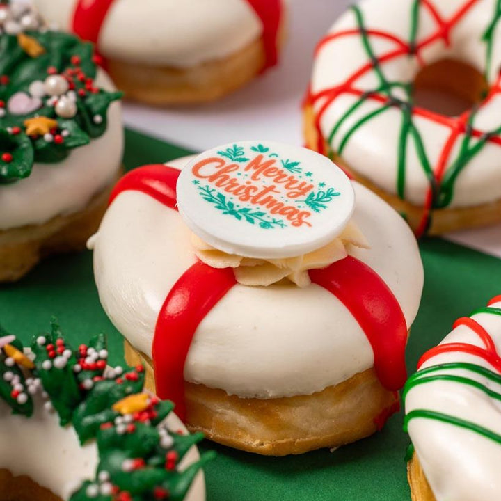 60 Christmas mini doughnuts gift box