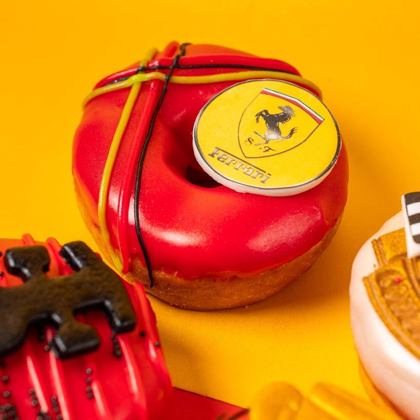 "Formula 1 Special" doughnut gift box (vegan)