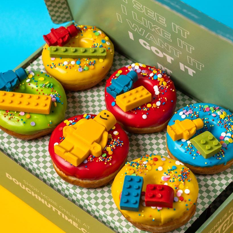 "Brick Party" doughnut gift box