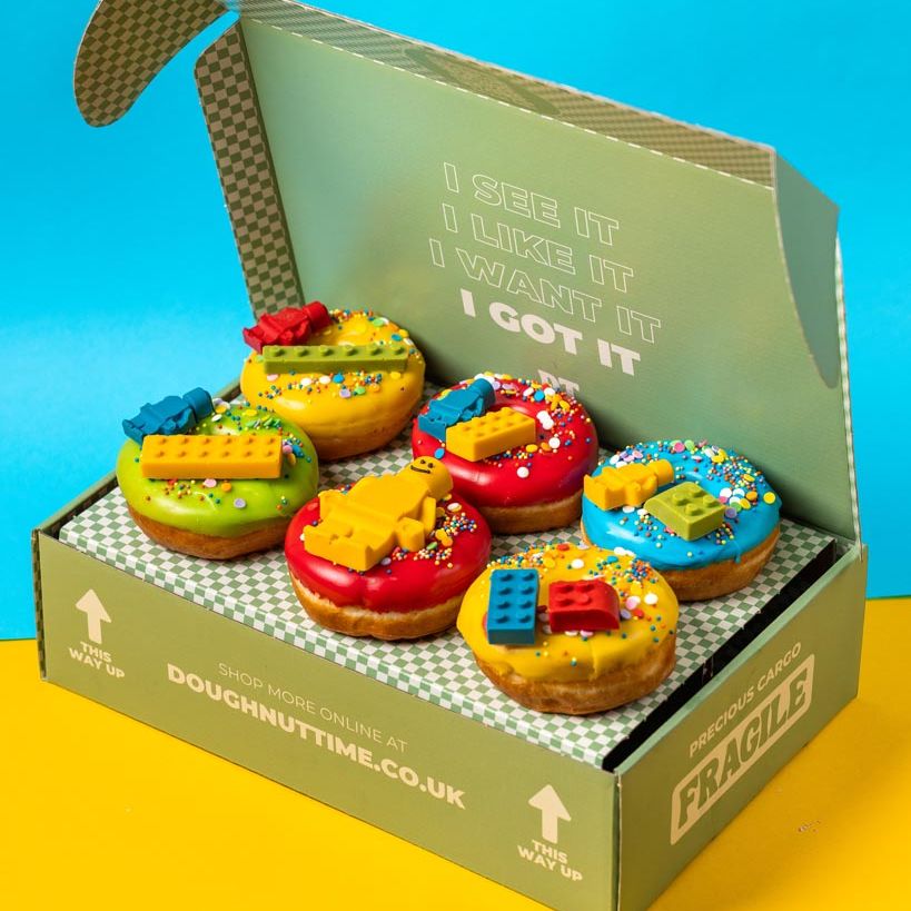 "Brick Party" doughnut gift box