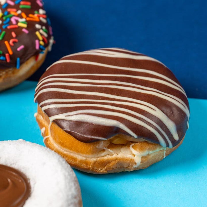 "Chocoholics" doughnut gift box