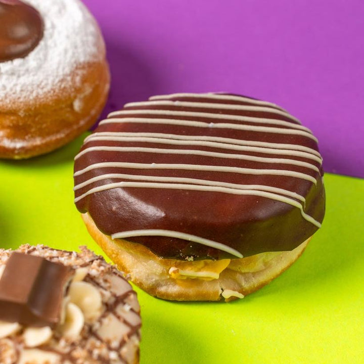 "DT Deluxe Dozen" mini doughnut gift box