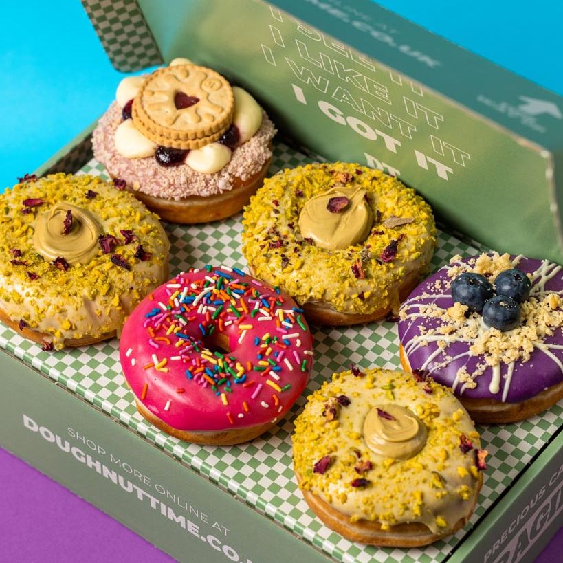 "Pistachio Paradise" doughnut gift box
