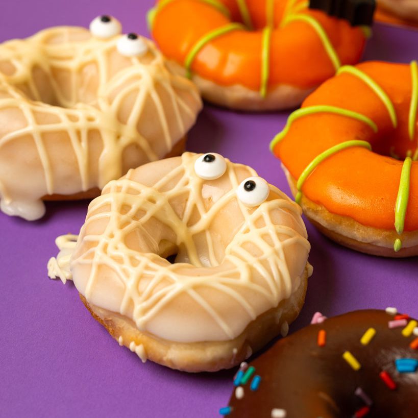 Gluten-free Halloween mini doughnut gift box