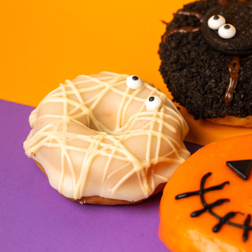 "Vegan Halloween" doughnut gift box