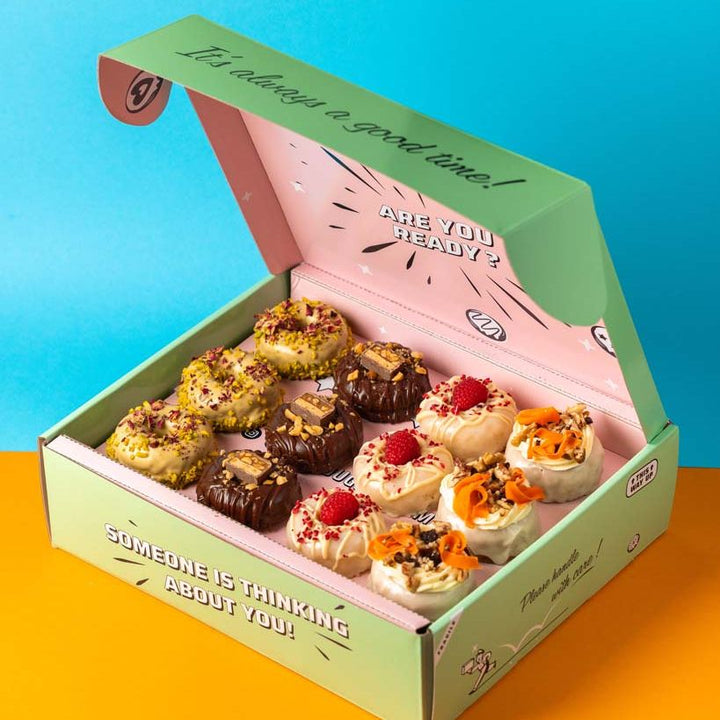 "Baked All-Stars" gluten-friendly mini cake doughnut gift box