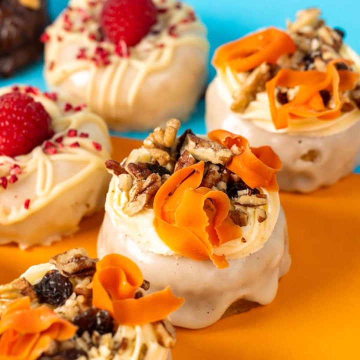 "Baked All-Stars" gluten-friendly mini cake doughnut gift box