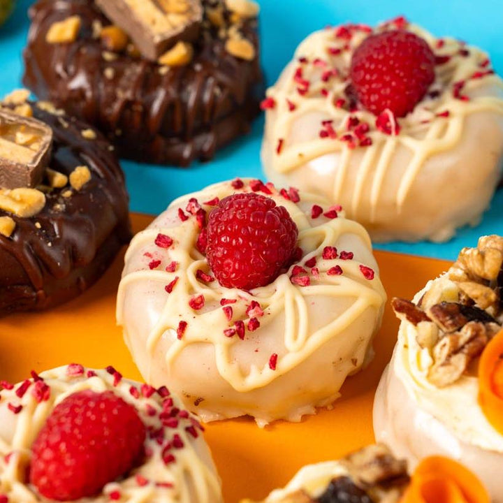 "Baked All-Stars" gluten-friendly mini cake doughnut gift box