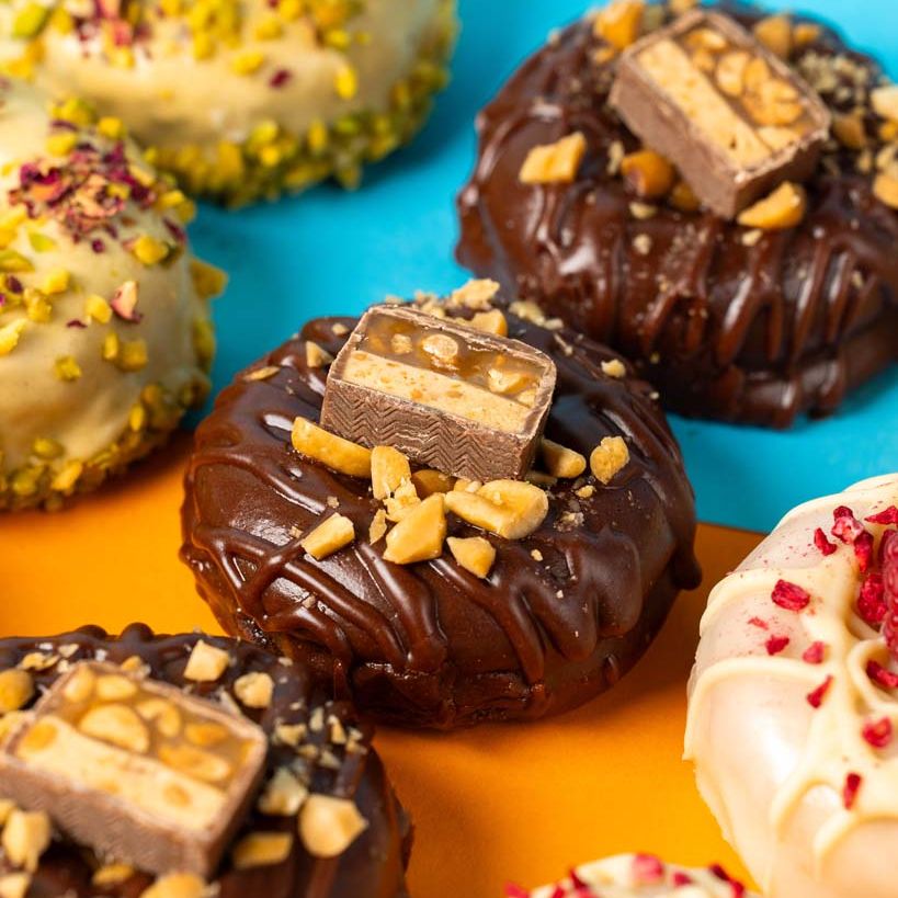 "Baked All-Stars" gluten-friendly mini cake doughnut gift box