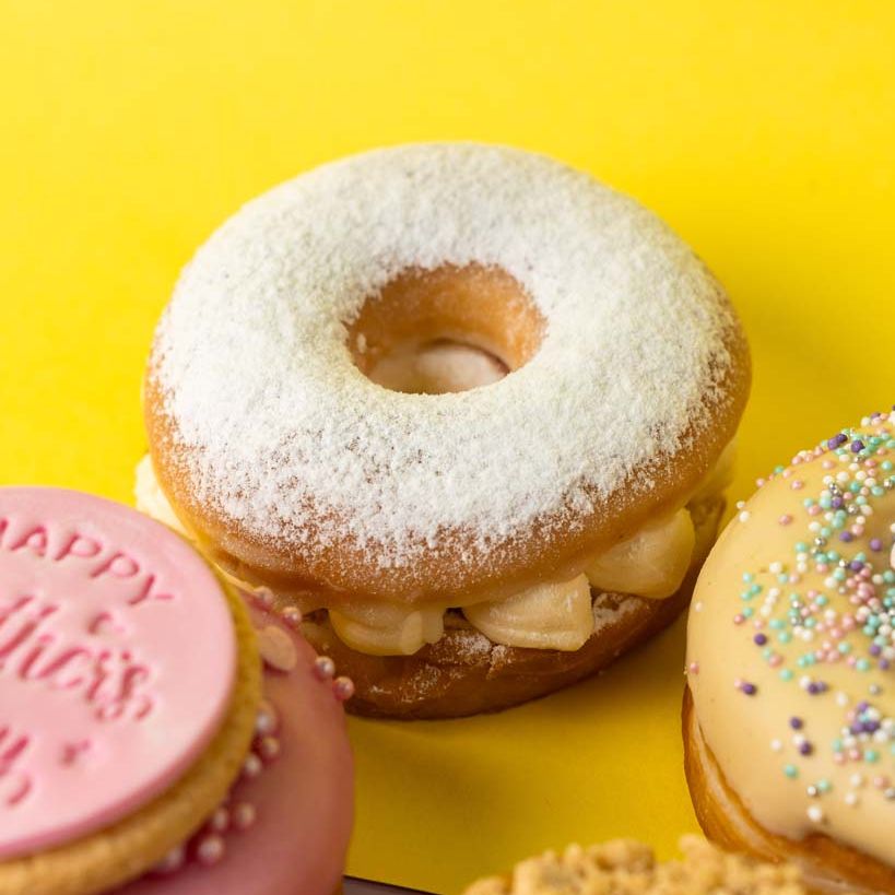 Vegan "Mother's Day Special" donut gift box