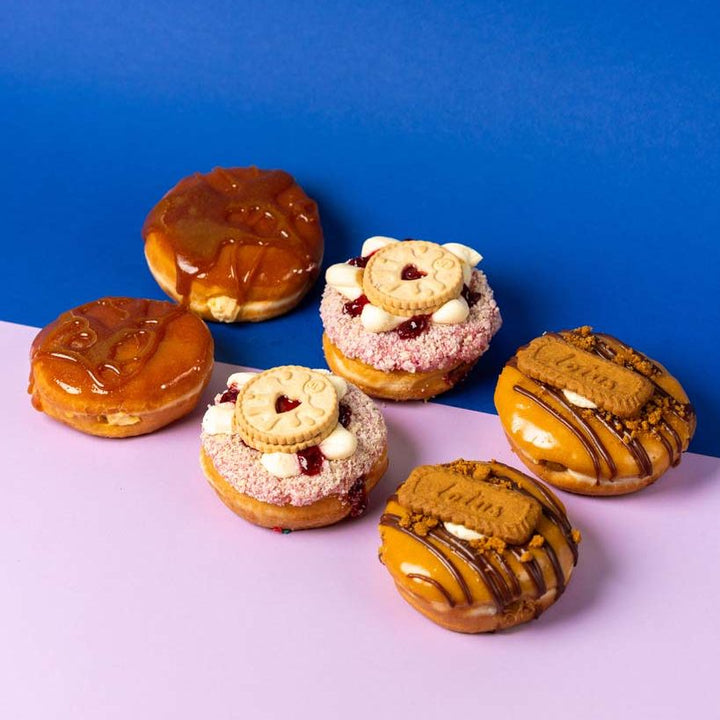 Vegan doughnut party box (24 pieces)