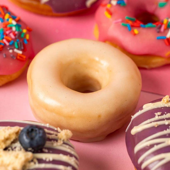 "Pink Party" vegan mini doughnut gift box